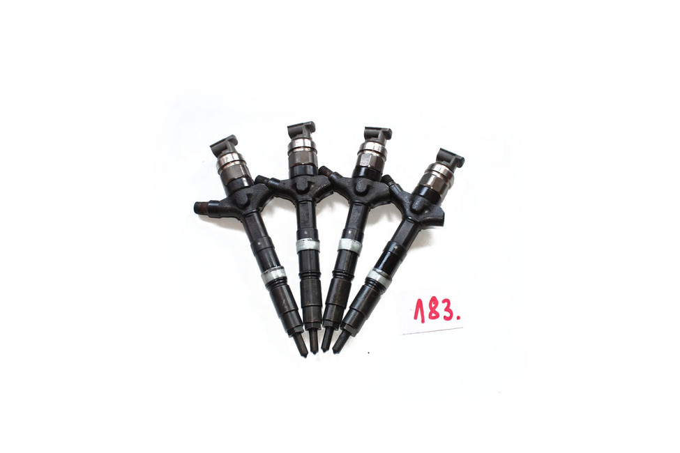 Tryska - trysky paliva toyota 2.0 d4d 236700G010